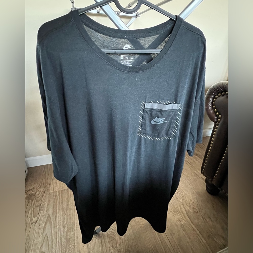 Nike NSW pocket tee Sz XXL